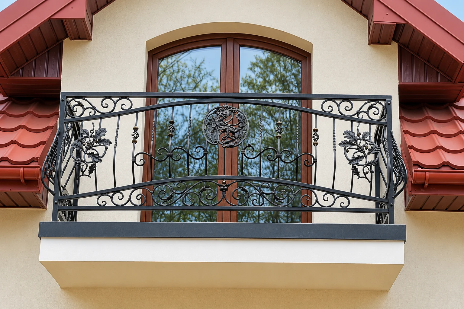 Kuta balustrada balkonowa z ornamentyką florystyczną i motywem gryfa, model sc70 — odtworzone ujęcie oryginalne. Wizualizacja AI.