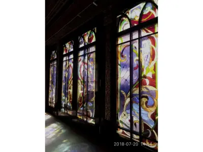 Wyrób kuty: Architektoniczne Witrażowe Panele z Kutej Stali