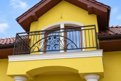 Kuta balustrada balkonowa w stylu secesyjnym, model BKZ80 — odtworzone ujęcie oryginalne. Wizualizacja AI.