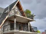 Wyrób kuty: Kuta Balustrada Balkonowa z Ornamentyką Klasyczną