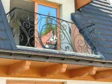 Wyrób kuty: Kuta Balustrada Balkonowa z Ornamentyką Wici Roślinnych