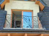 Wyrób kuty: Kuta Balustrada Balkonowa z Ornamentyką Wici Roślinnych