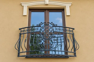 Kuta balustrada francuska ornamentalna typu juliet, model BKZ29 — odtworzone ujęcie oryginalne. Wizualizacja AI.