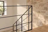 Kuta balustrada schodowa industrialna minimalistyczna, model sc80 — aranżacja w nowej przestrzeni. Wizualizacja AI.