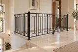 Kuta balustrada schodowa o geometrycznym wzorze, model BKW26 — aranżacja w nowej przestrzeni. Wizualizacja AI.