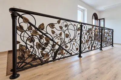 Kuta balustrada schodowa z ornamentyką roślinną, model BKW89 — odtworzone ujęcie oryginalne. Wizualizacja AI.