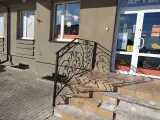 Wyrób kuty: Kuta Balustrada Zewnętrzna z Ornamentyką Klasyczną