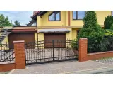 Wyrób kuty: Kuta Brama Przesuwna o Ornamentyce Klasycznej