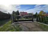 Wyrób kuty: Kuta Brama Przesuwna Ornamentalna z Furtką Klasyczną