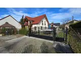 Wyrób kuty: Kuta Brama Przesuwna Ornamentalna z Furtką Klasyczną