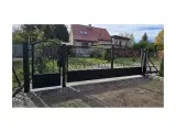 Wyrób kuty: Kuta Brama Przesuwna Ornamentalna z Furtką Klasyczną