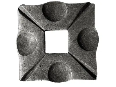 Wyrób kuty: Kuta maskownica stalowa ozdobna do ogrodzeń i balustrad 90x90 mm otwór 26x26 mm