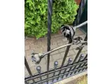 Wyrób kuty: Kute Ogrodzenie Panelowe z Ornamentem Floralnym