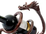 Wyrób kuty: Kuty Metalowy Stojak na Wino 'Smok'