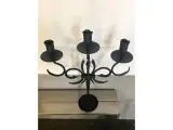 Wyrób kuty: Kuty Świecznik Trójramienny Ornamentalny