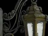 Wyrób kuty: Ręcznie Kuta Lampa Ścienna w Stylu Secesyjnym