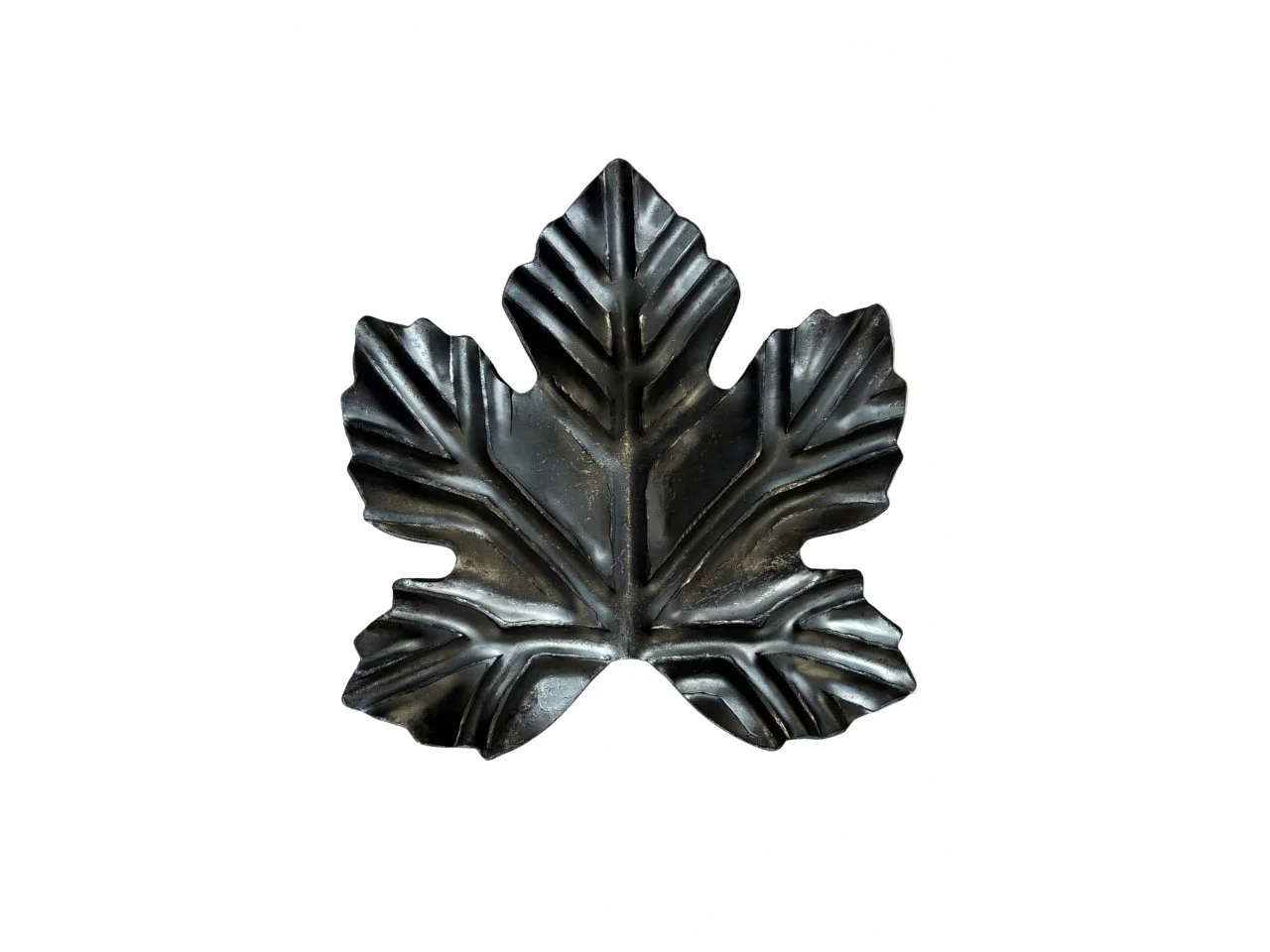 Wyrób kuty: Stalowy kuty liść winogrona ozdobny 150x143 mm